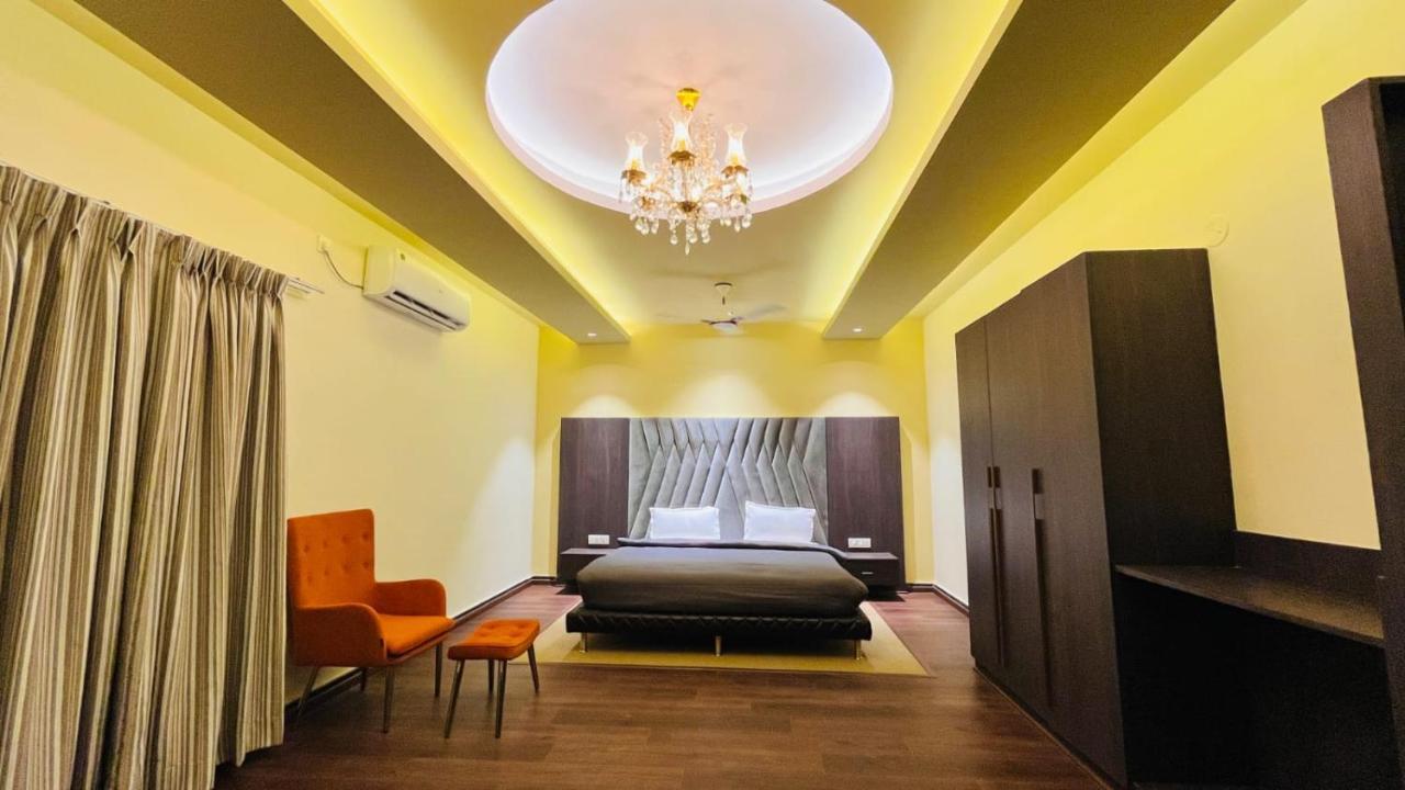 Sargawa The Palace Resort Ambikāpur Екстериор снимка